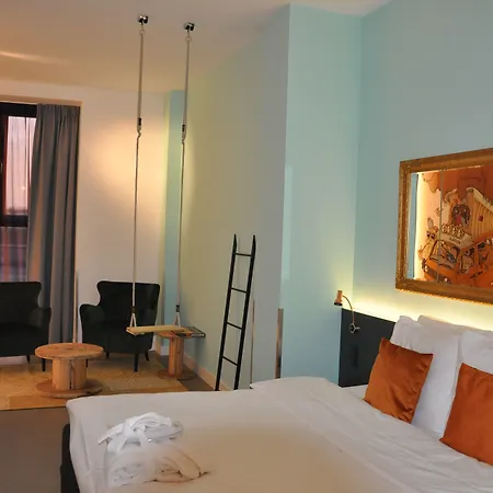 Hotel Rauw aan de Kade-2